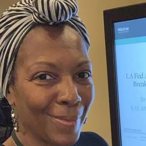 Meet your Posher, Toni